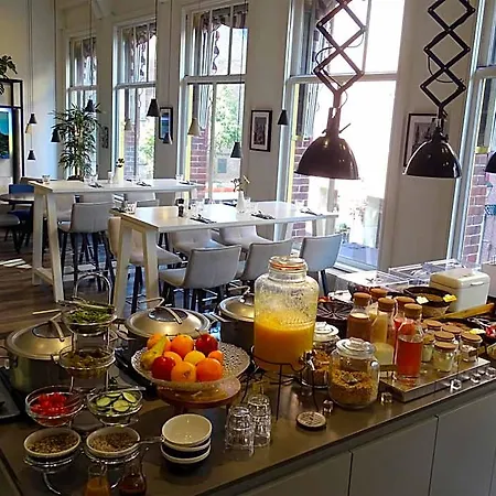 فندق Berlage Hotel, Bw Signature Collection 4*